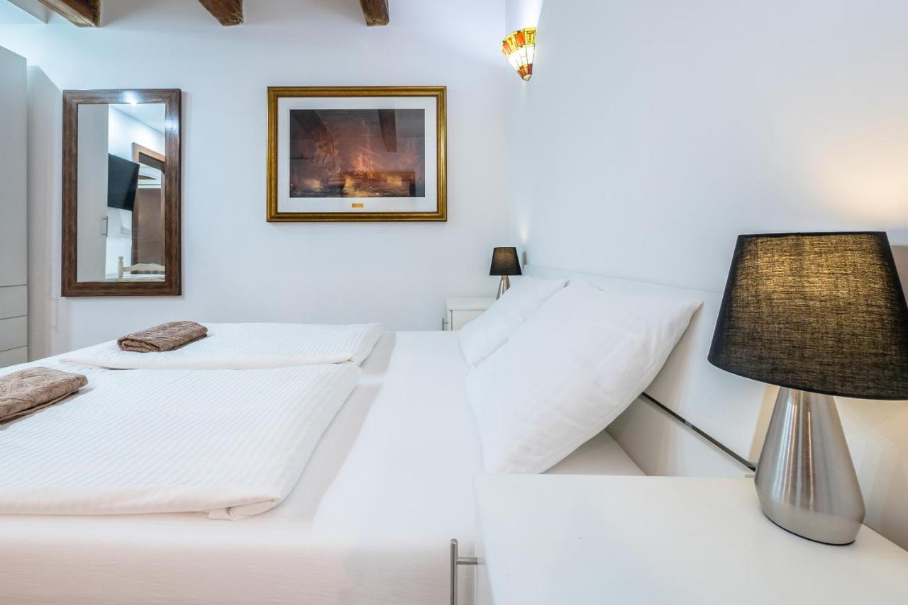 Valletta Main Street Apartment Deluxe 外观 照片